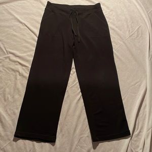 Athletic Works black joggers/sweatpants size M with 2 front pockets